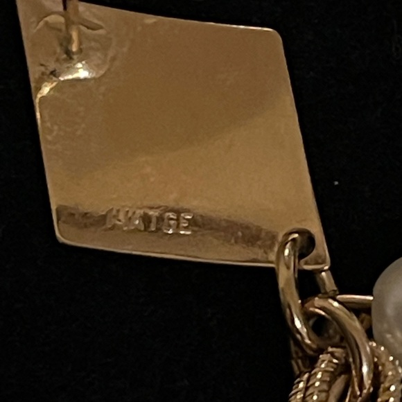 Pearl cluster earrings - Picture 2 of 3